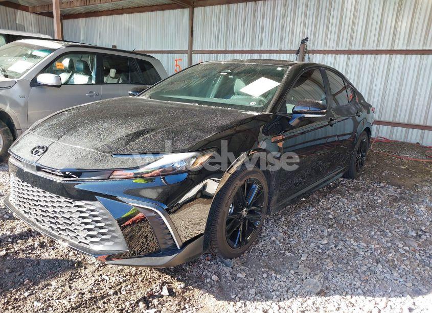 Photo 2 of 2025 Toyota Camry SE (VIN 4T1DAACK3SU013432)