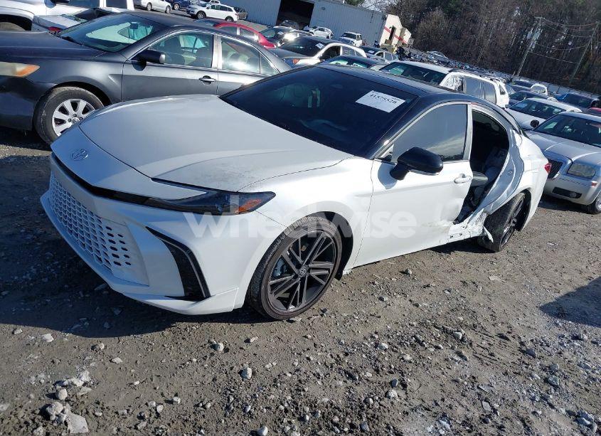 Photo 2 of 2025 Toyota Camry XSE (VIN 4T1DAACK3SU013902)