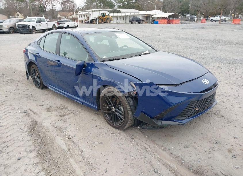 2025 Toyota Camry SE (VIN 4T1DAACK3SU017867) main photo