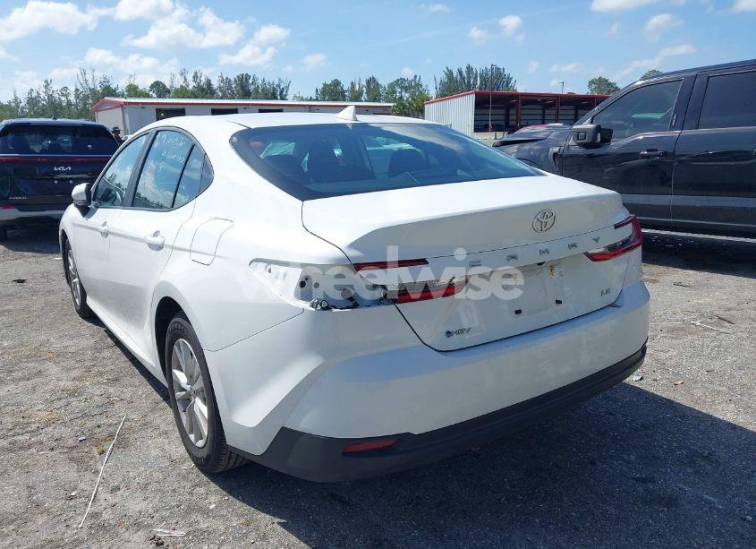 Photo 6 of 2025 Toyota Camry LE (VIN 4T1DAACK3SU028836)