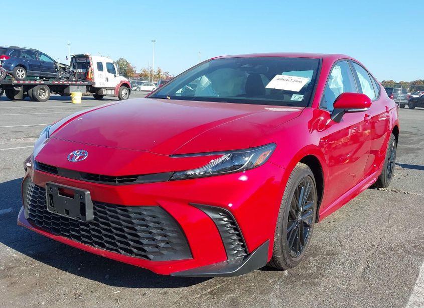 Photo 2 of 2025 Toyota Camry SE (VIN 4T1DAACK3SU032644)