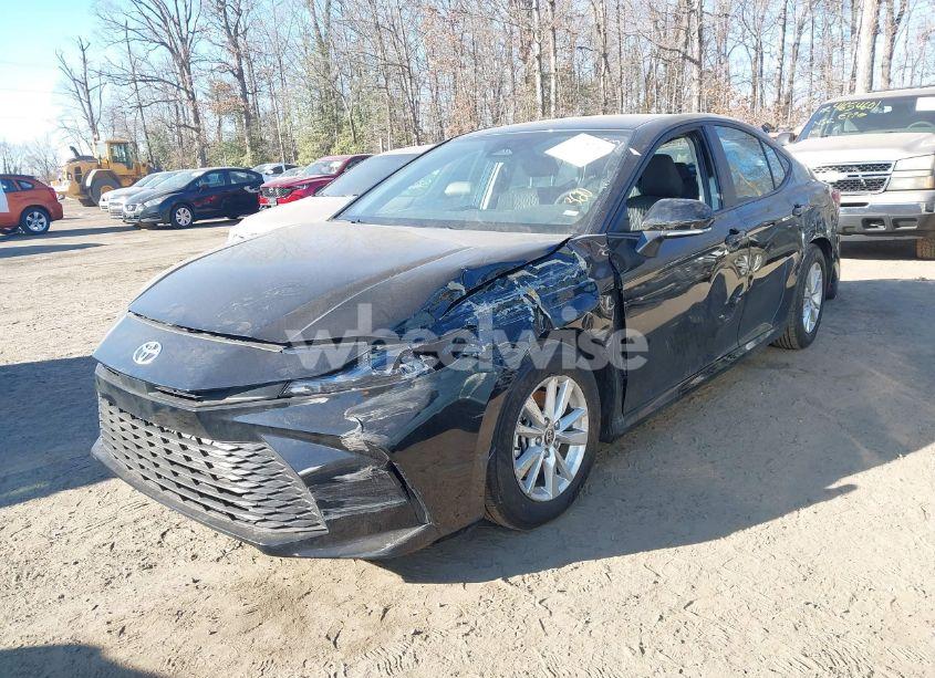 Photo 2 of 2025 Toyota Camry LE (VIN 4T1DAACK3SU075350)