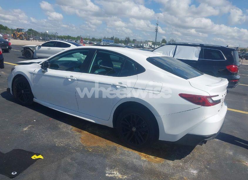 Photo 3 of 2025 Toyota Camry SE (VIN 4T1DAACK3SU512179)