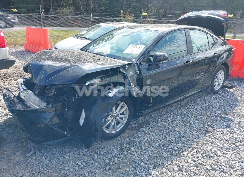 Photo 2 of 2025 Toyota Camry LE (VIN 4T1DAACK3SU519388)