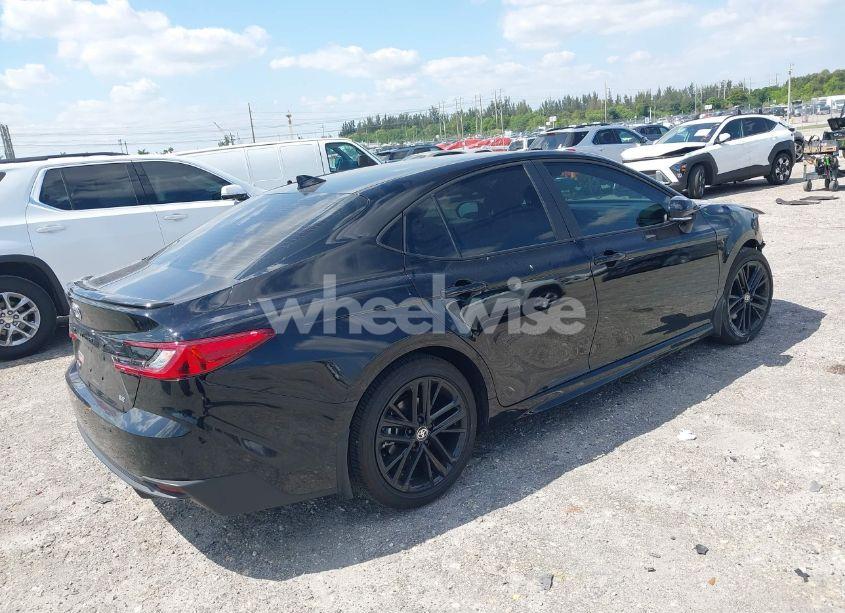 Photo 4 of 2025 Toyota Camry SE (VIN 4T1DAACK3SU521125)