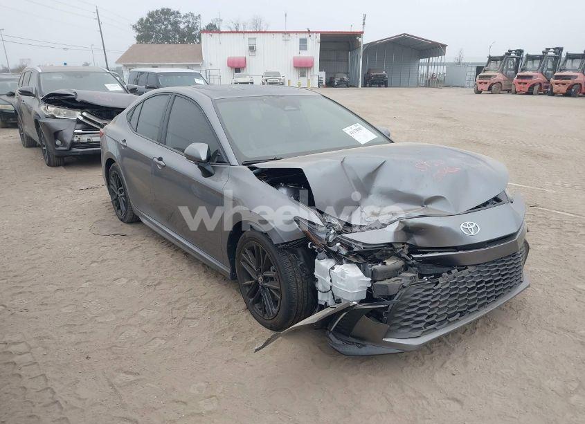 2025 Toyota Camry SE (VIN 4T1DAACK3SU536322) main photo