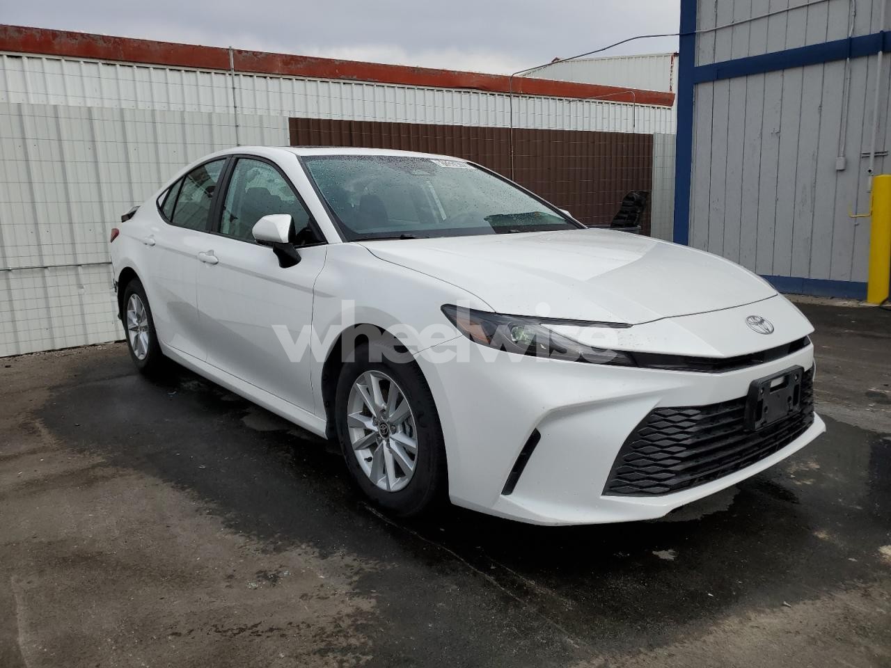 Photo 4 of 2025 TOYOTA CAMRY XSE (VIN 4T1DAACK3SU546851)