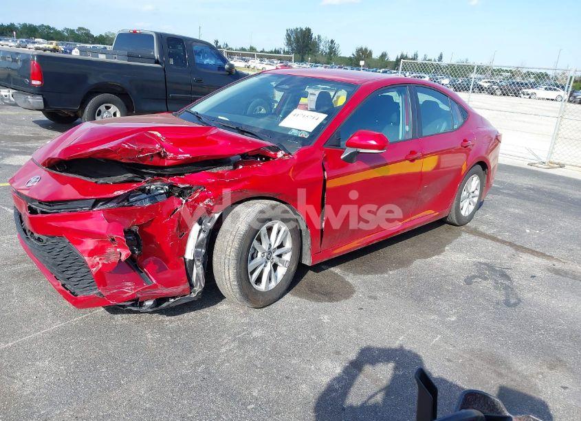 Photo 2 of 2025 Toyota Camry LE (VIN 4T1DAACK4SU006974)