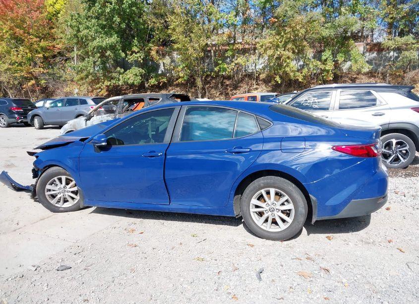 Photo 14 of 2025 Toyota Camry LE (VIN 4T1DAACK4SU011673)