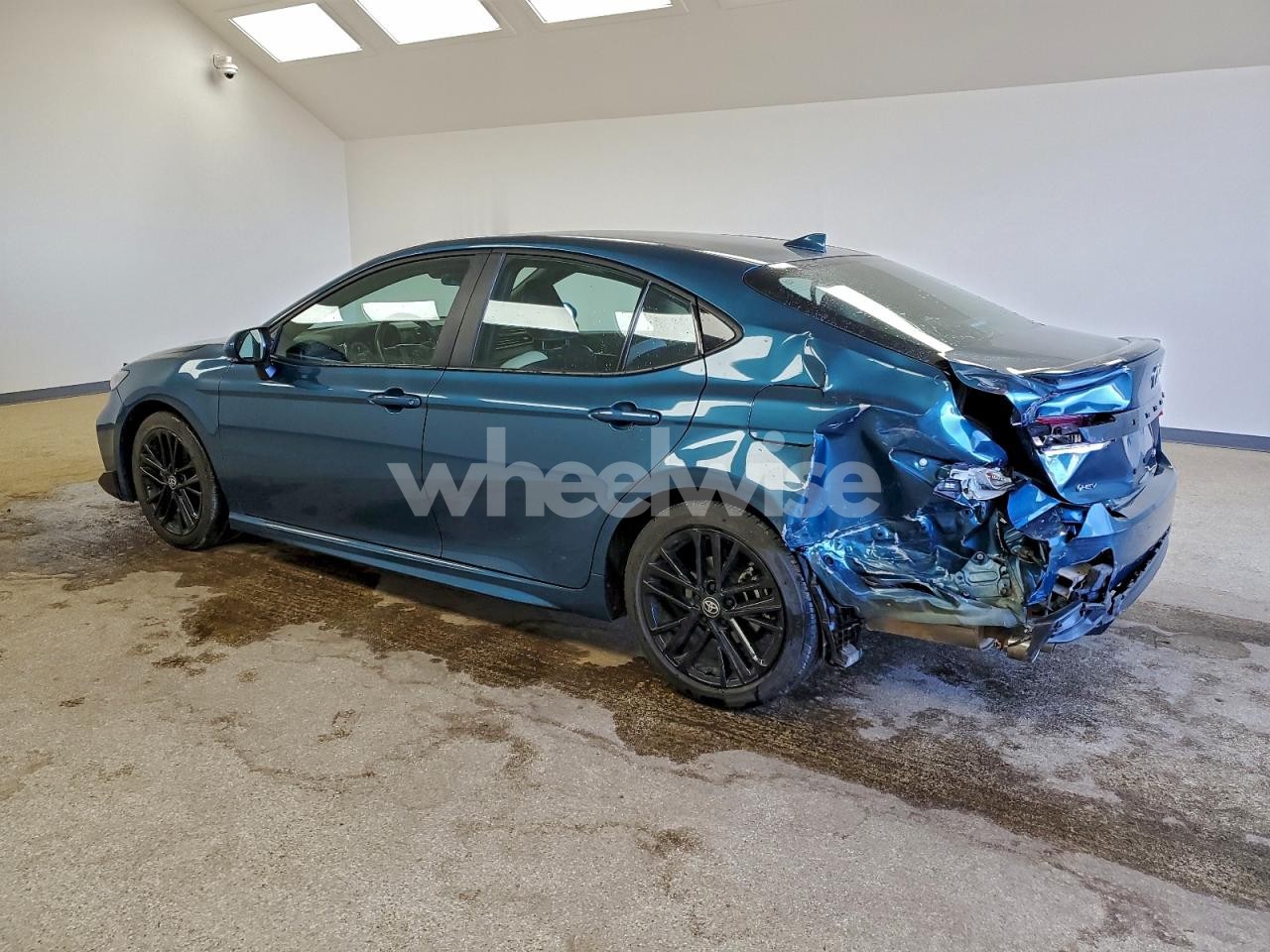 Photo 2 of 2025 TOYOTA CAMRY XSE (VIN 4T1DAACK4SU021488)