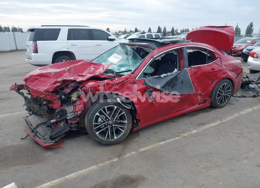 Photo 2 of 2025 Toyota Camry XLE (VIN 4T1DAACK4SU022737)