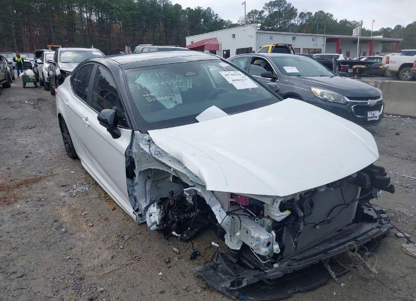 2025 Toyota Camry XSE (VIN 4T1DAACK4SU030627) main photo