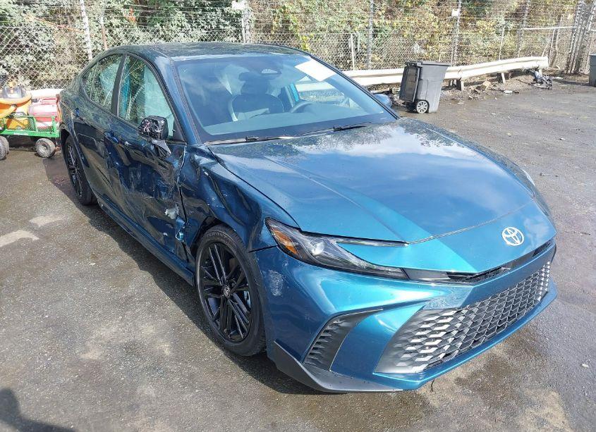 2025 Toyota Camry SE (VIN 4T1DAACK4SU066236) main photo