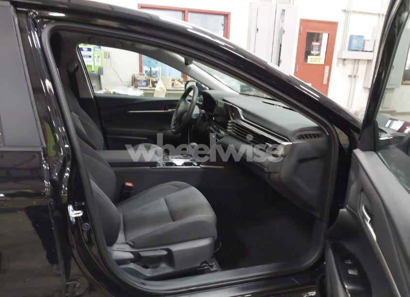 Photo 5 of 2025 Toyota Camry LE (VIN 4T1DAACK4SU068018)