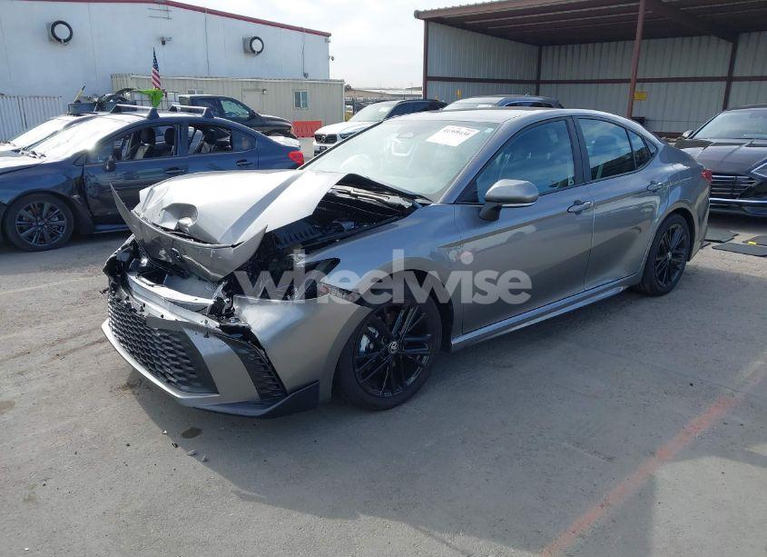 Photo 2 of 2025 Toyota Camry SE (VIN 4T1DAACK4SU530562)