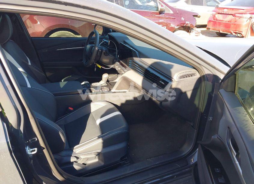 Photo 5 of 2025 Toyota Camry SE (VIN 4T1DAACK4SU538483)