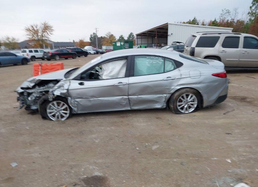 Photo 14 of 2025 Toyota Camry LE (VIN 4T1DAACK5SU014825)