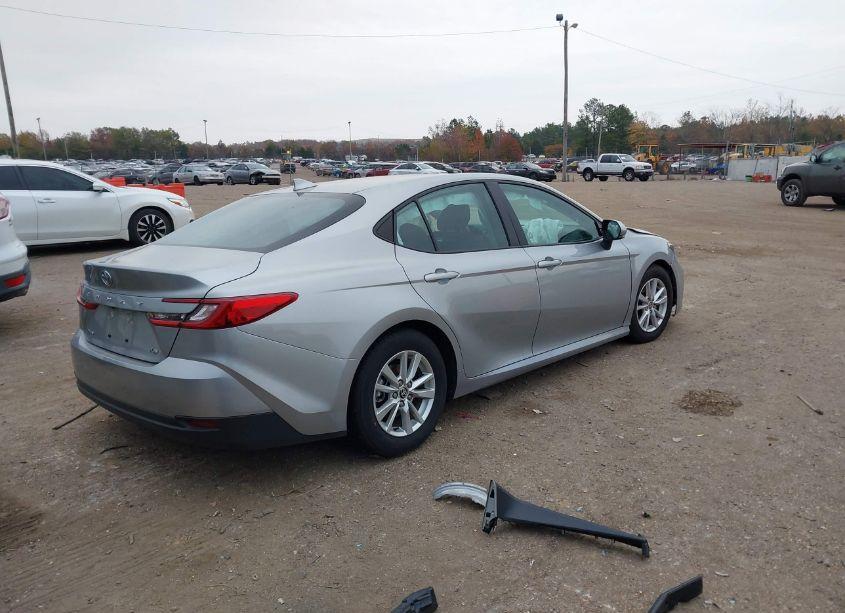 Photo 4 of 2025 Toyota Camry LE (VIN 4T1DAACK5SU014825)