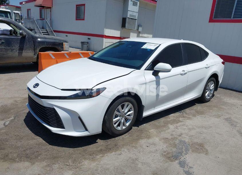 Photo 2 of 2025 Toyota Camry LE (VIN 4T1DAACK5SU020706)