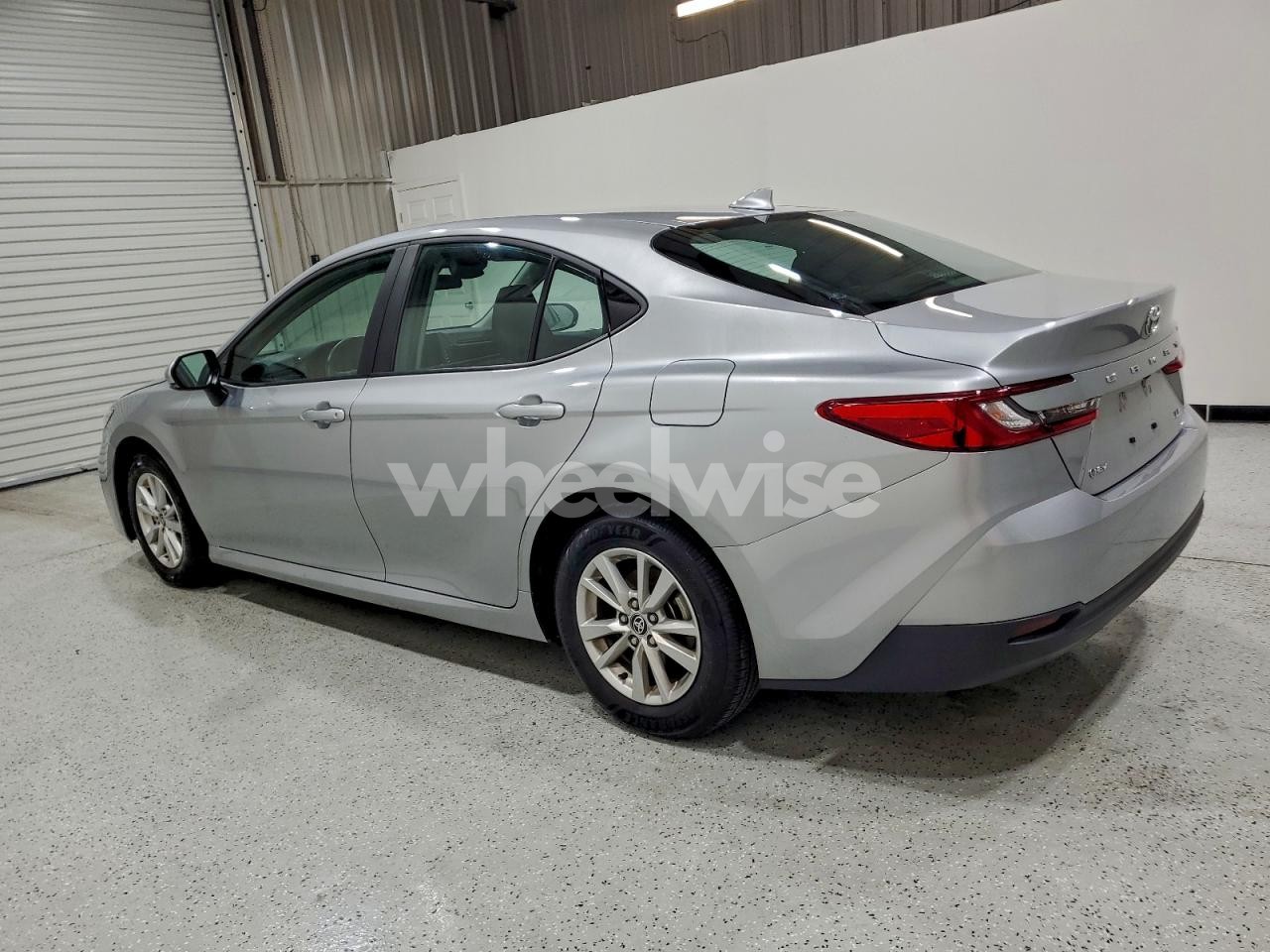 Photo 2 of 2025 TOYOTA CAMRY XSE (VIN 4T1DAACK5SU027011)