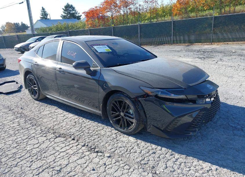 2025 Toyota Camry SE (VIN 4T1DAACK5SU030071) main photo