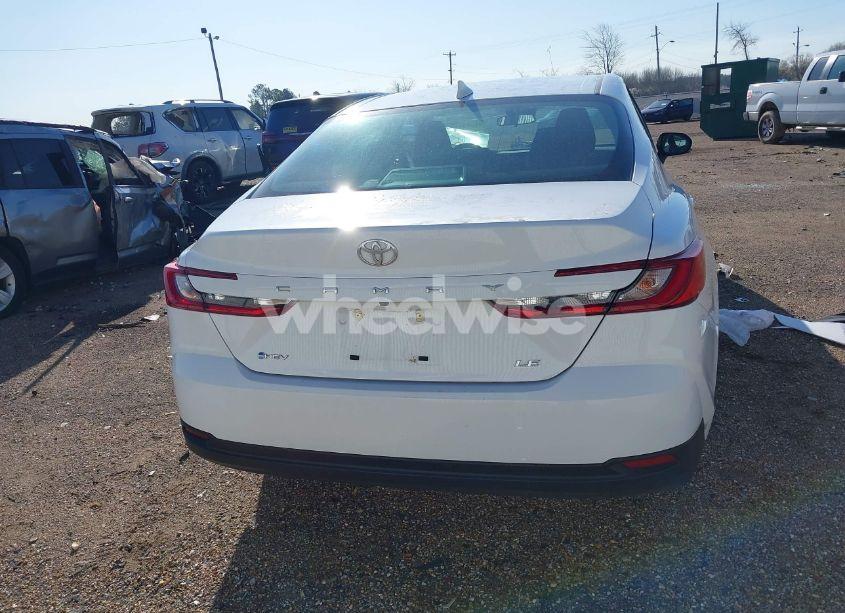 Photo 16 of 2025 Toyota Camry LE (VIN 4T1DAACK5SU030880)