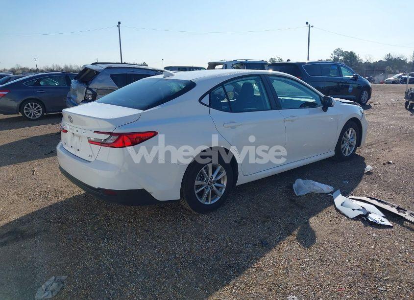 Photo 4 of 2025 Toyota Camry LE (VIN 4T1DAACK5SU030880)