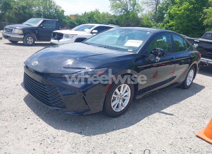 Photo 2 of 2025 Toyota Camry LE (VIN 4T1DAACK5SU047551)