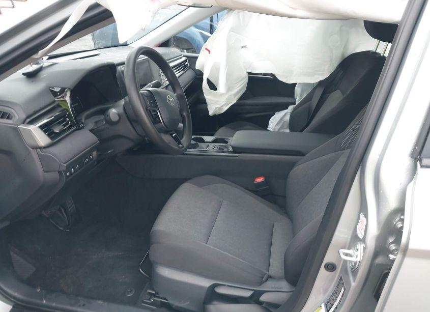Photo 5 of 2025 Toyota Camry LE (VIN 4T1DAACK5SU050062)