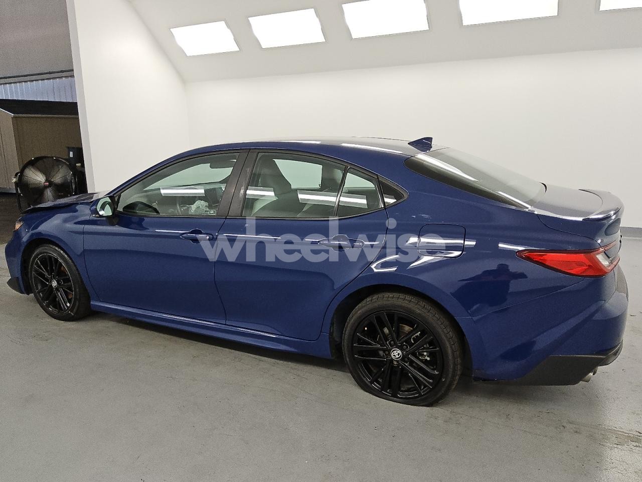 Photo 2 of 2025 TOYOTA CAMRY XSE (VIN 4T1DAACK5SU055357)