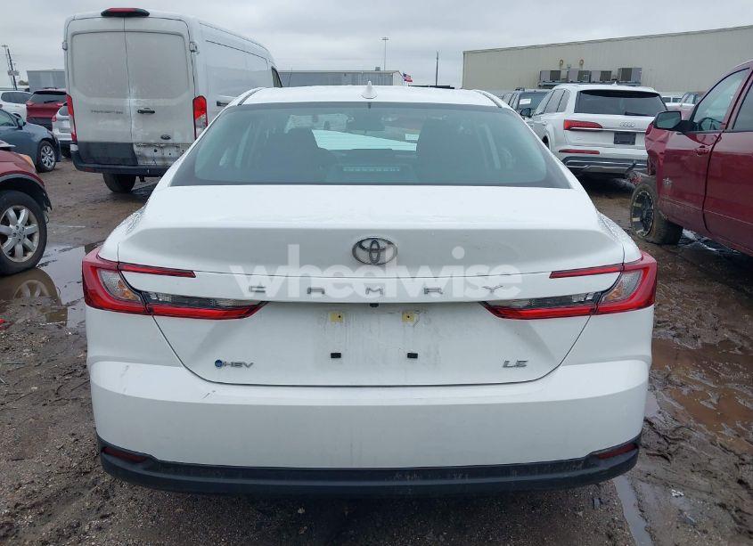 Photo 16 of 2025 Toyota Camry LE (VIN 4T1DAACK5SU075091)