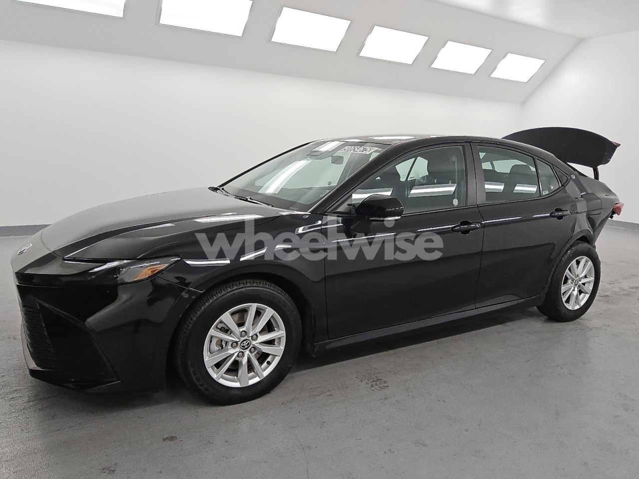 2025 TOYOTA CAMRY XSE (VIN 4T1DAACK5SU102094) main photo