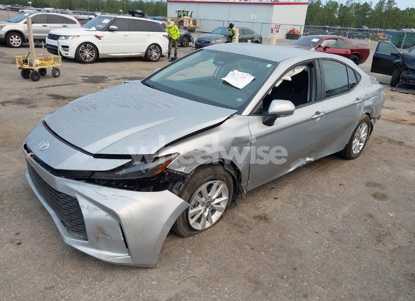 Photo 2 of 2025 Toyota Camry LE/SE/XLE/XSE (VIN 4T1DAACK5SU121762)
