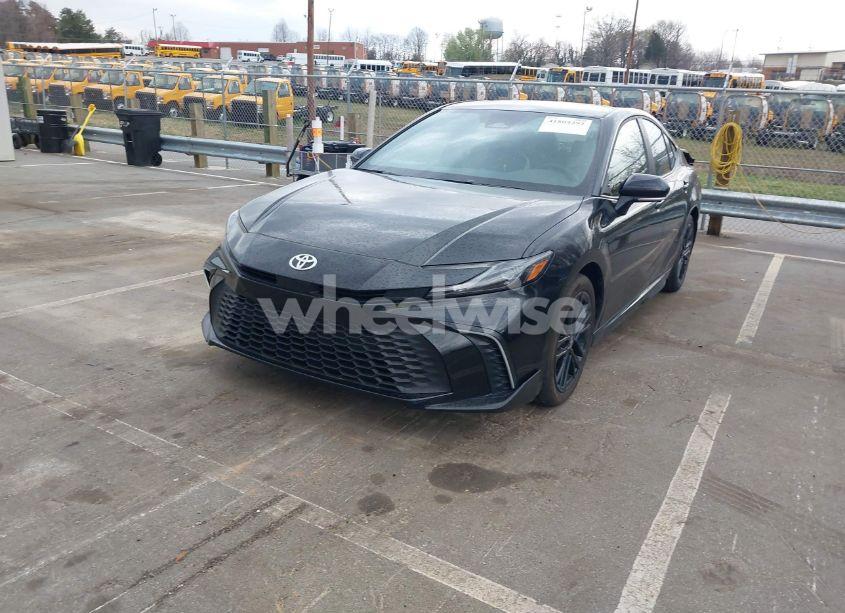 Photo 2 of 2025 Toyota Camry SE (VIN 4T1DAACK5SU504522)