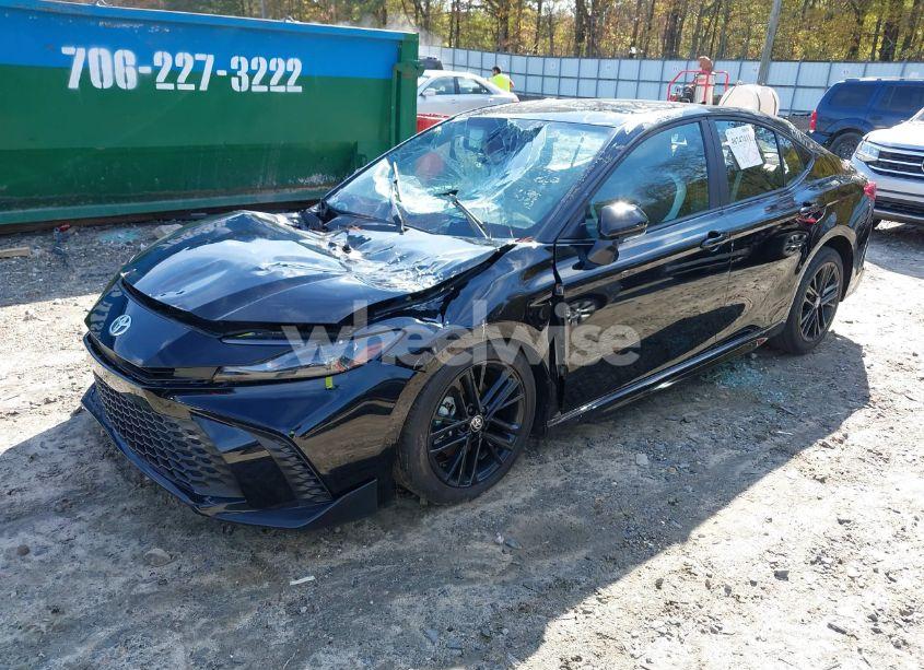 Photo 2 of 2025 Toyota Camry SE (VIN 4T1DAACK5SU512975)