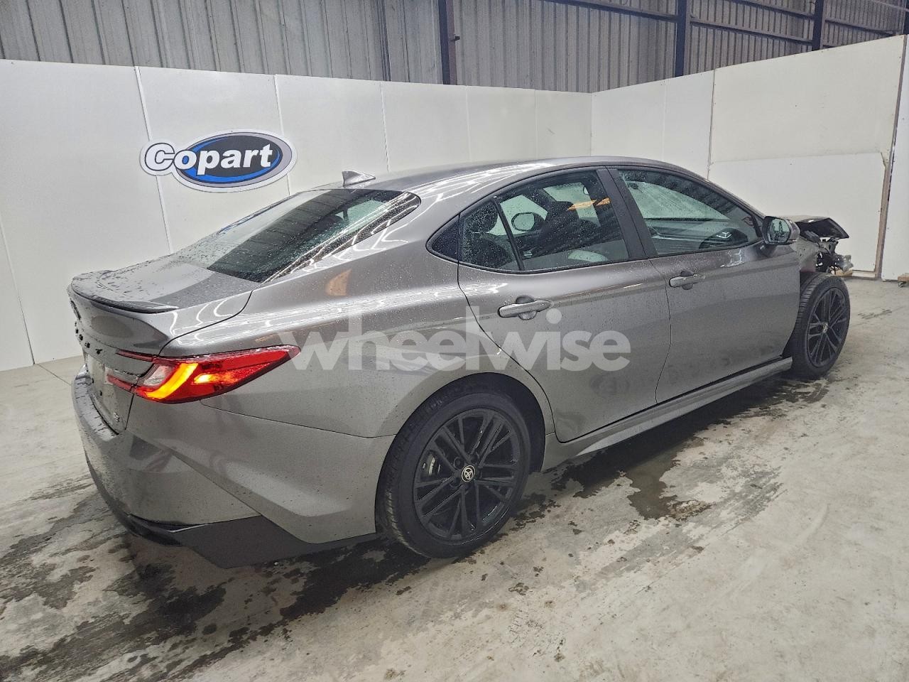 Photo 3 of 2025 TOYOTA CAMRY XSE (VIN 4T1DAACK5SU528500)