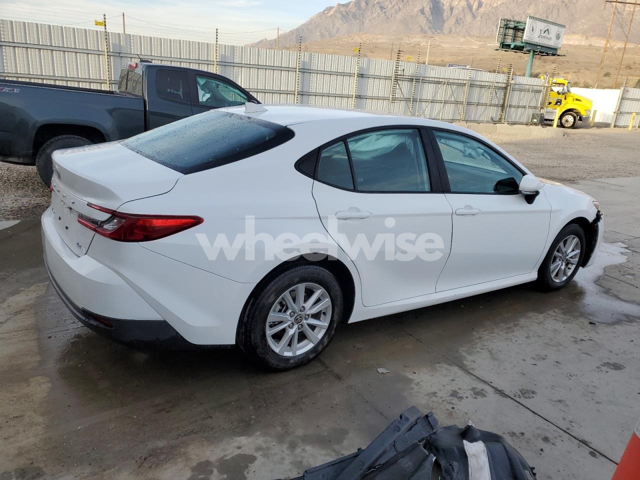 Photo 3 of 2025 TOYOTA CAMRY XSE (VIN 4T1DAACK5SU536516)