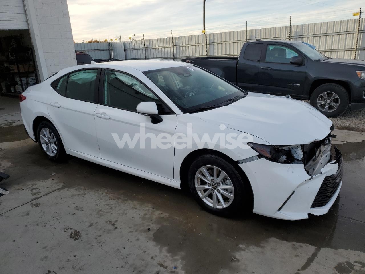 Photo 4 of 2025 TOYOTA CAMRY XSE (VIN 4T1DAACK5SU536516)