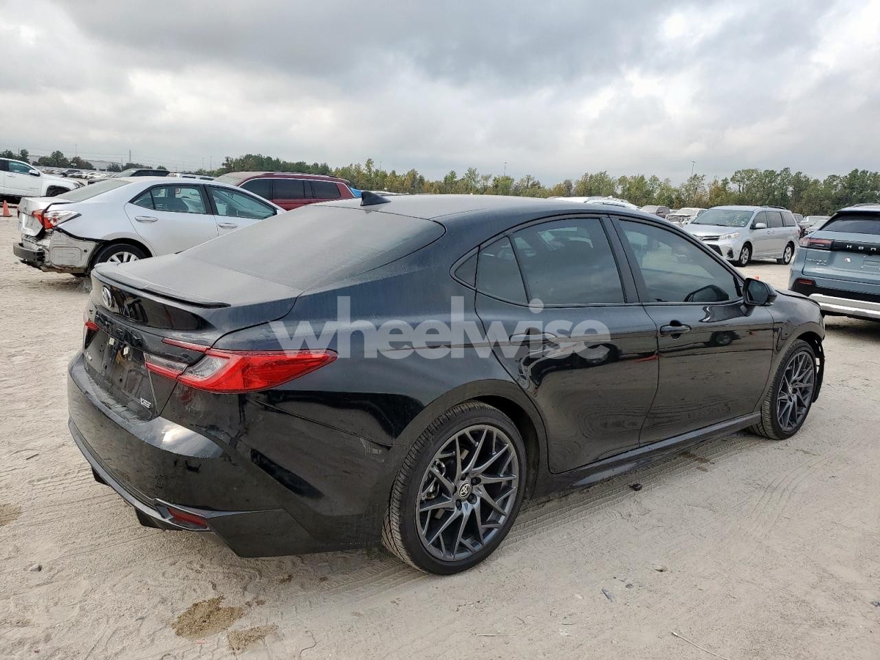 Photo 3 of 2025 TOYOTA CAMRY XSE (VIN 4T1DAACK5SU557267)