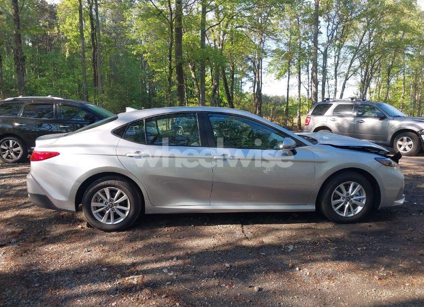 Photo 13 of 2025 Toyota Camry LE (VIN 4T1DAACK5SU570696)