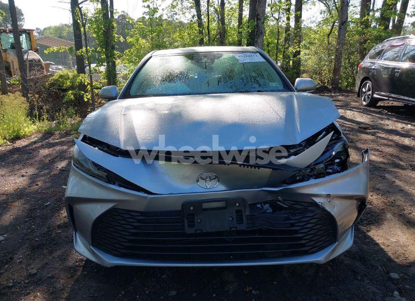 Photo 6 of 2025 Toyota Camry LE (VIN 4T1DAACK5SU570696)