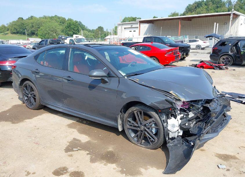 2025 Toyota Camry XSE (VIN 4T1DAACK6SU001176) main photo