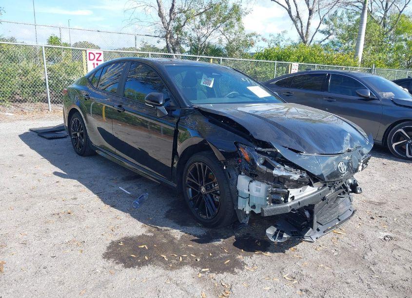 2025 Toyota Camry SE (VIN 4T1DAACK6SU007155) main photo