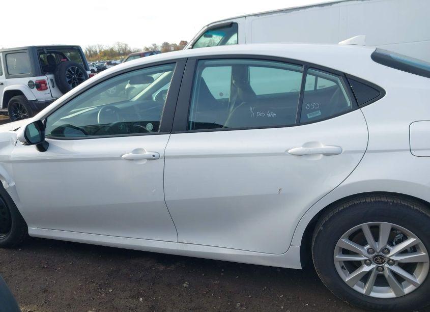 Photo 14 of 2025 Toyota Camry LE (VIN 4T1DAACK6SU017507)