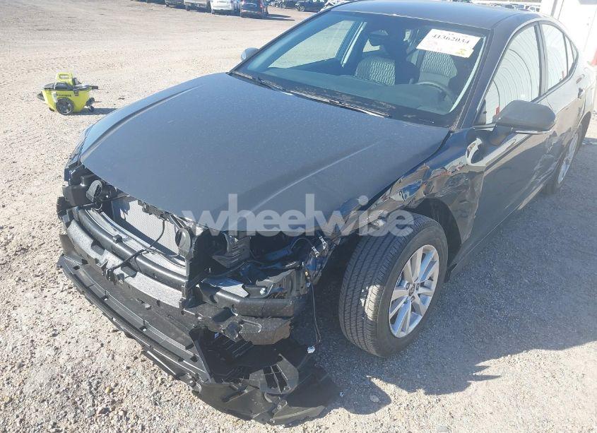 Photo 6 of 2025 Toyota Camry LE (VIN 4T1DAACK6SU081613)