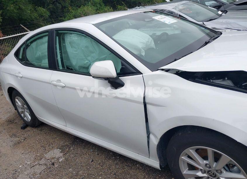 Photo 13 of 2025 Toyota Camry LE (VIN 4T1DAACK6SU141924)