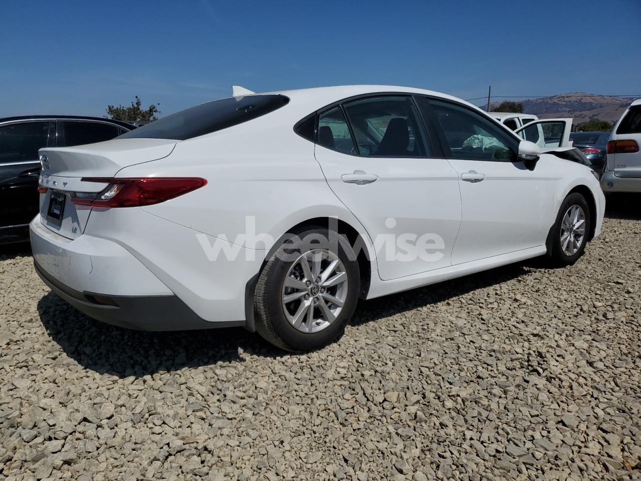 Photo 3 of 2025 TOYOTA CAMRY XSE (VIN 4T1DAACK6SU164491)