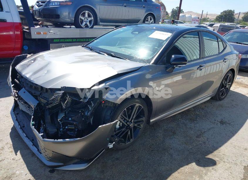 Photo 2 of 2025 Toyota Camry XSE (VIN 4T1DAACK6SU516355)