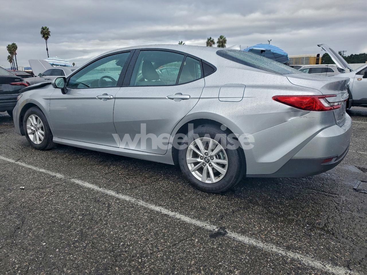 Photo 2 of 2025 TOYOTA CAMRY XSE (VIN 4T1DAACK6SU525203)