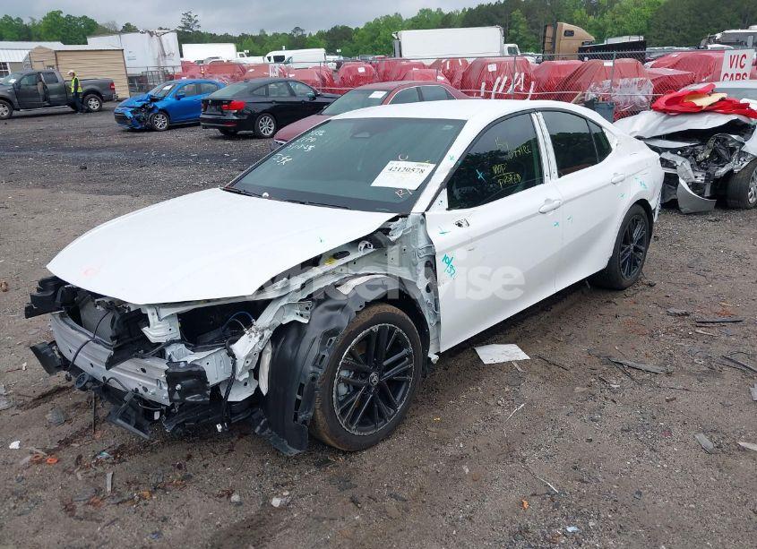 Photo 2 of 2025 Toyota Camry SE (VIN 4T1DAACK6SU545886)